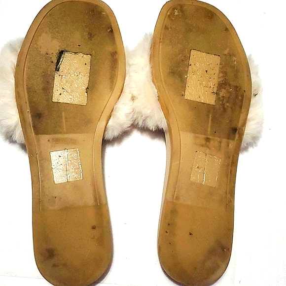 Dolce Vita Mochi Cream Fuzzy Comfy Soft Slip On Slide Sandals - Picture 7 of 9